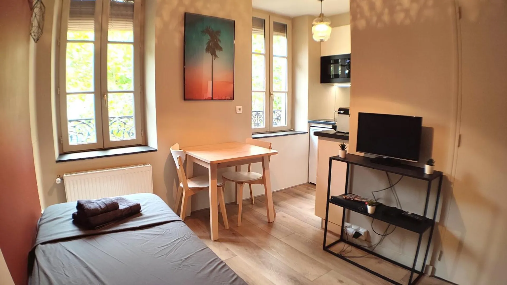 Let'S Studio L'Escale In Lyon 0*,  França