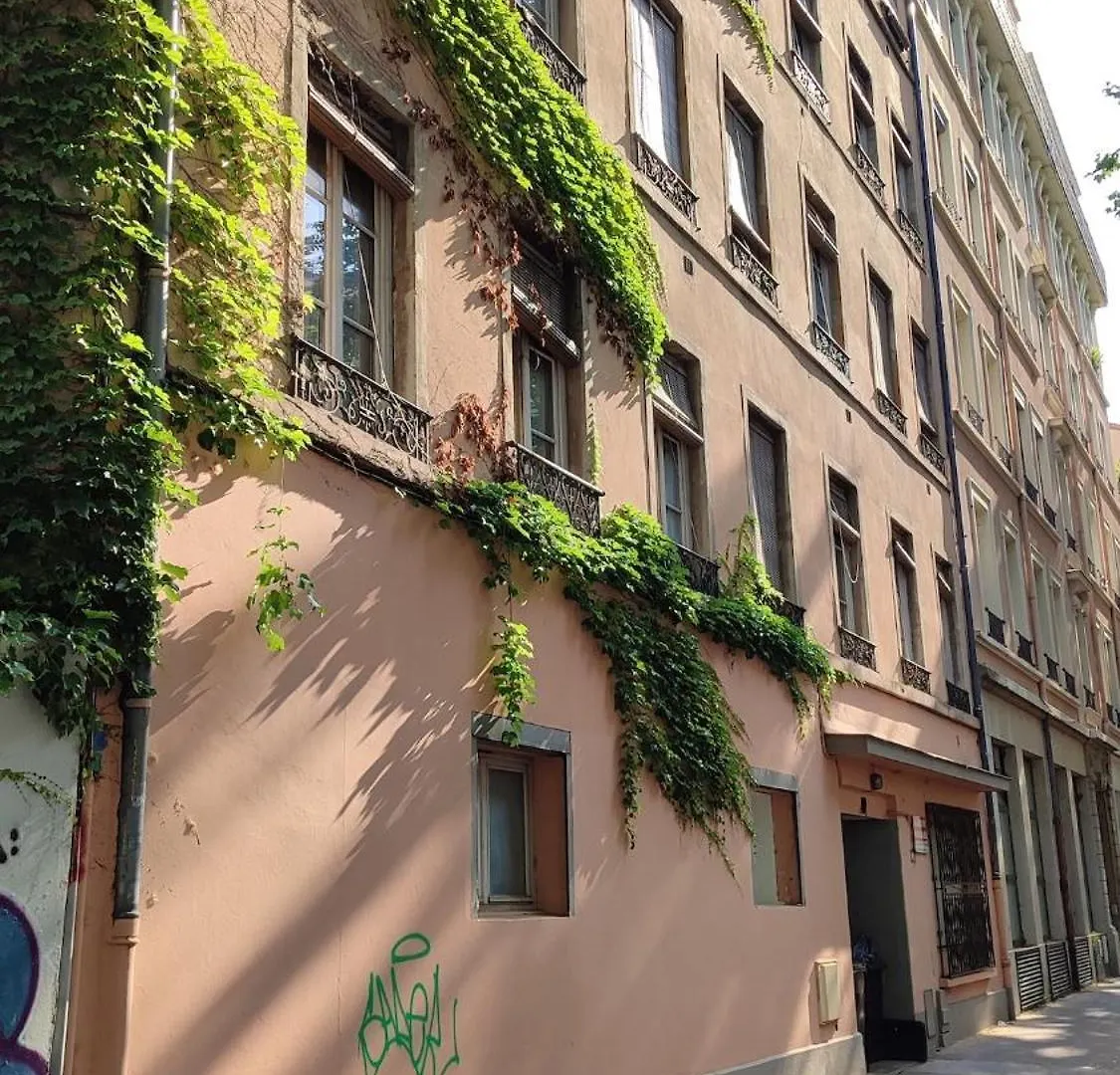 Let'S Studio L'Escale In Lyon 0*,